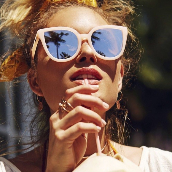 QUAY Australia Paradiso Pink Mirror Sunglasses - Picture 4 of 8